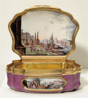 German snuffbox by Meissen